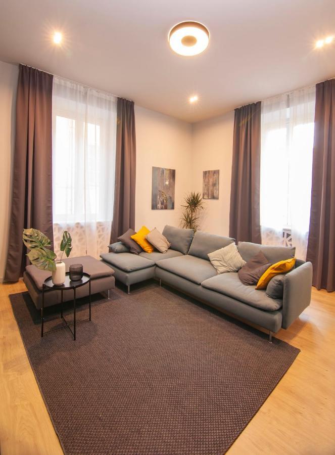 Borghetto First Apartment Piacenza Ngoại thất bức ảnh