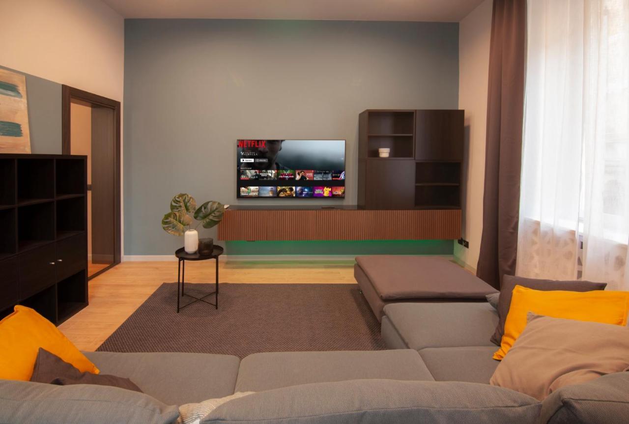 Borghetto First Apartment Piacenza Ngoại thất bức ảnh